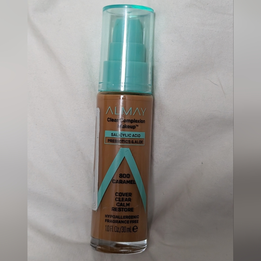 New Almay Clear Complexion Foundation - 800 Caramel